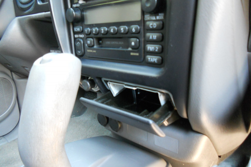 15 Neat Car Features That Don’t Exist Anymore