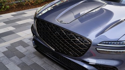 View Photos of the 2026 Genesis GV70