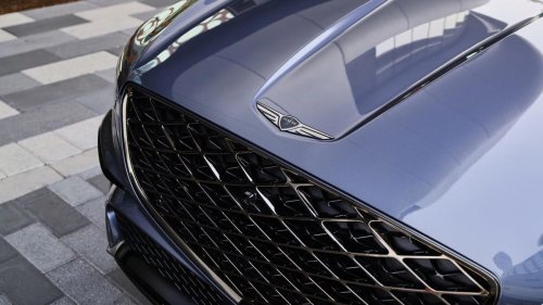 View Photos of the 2026 Genesis GV70