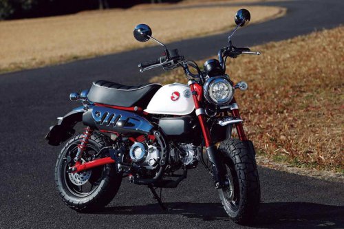 【レビュー】ホンダ「モンキー125」インプレ（2025年）走りの性能と装備の特徴を徹底解説