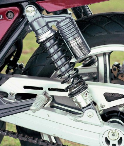 カワサキ「ゼファー400」の系譜｜ネイキッドブームを作り出した、自然体で楽しめるみんなの4気筒モデル【バイクの歴史】