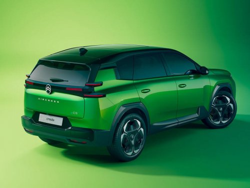 シトロエン「C5エアクロス」が第二世代へと進化！ 新STLAミディアム プラットフォーム採用で電動化を加速