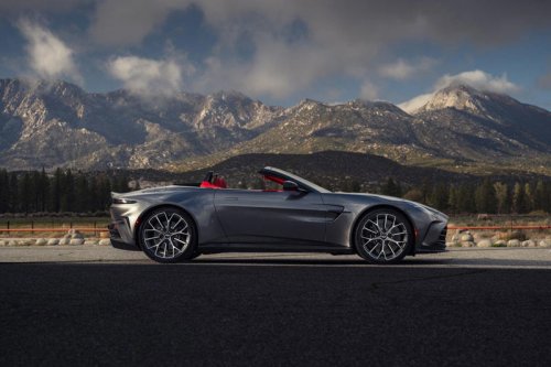 2026 Aston Martin Vantage Roadster Has Wide Fenders and an Even Wider Grille