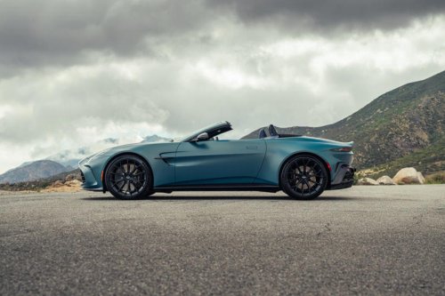 2026 Aston Martin Vantage Roadster Has Wide Fenders and an Even Wider Grille