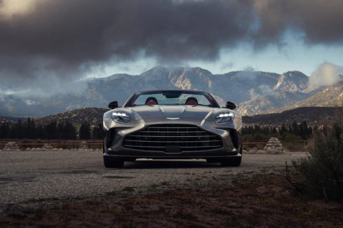 2026 Aston Martin Vantage Roadster Has Wide Fenders and an Even Wider Grille
