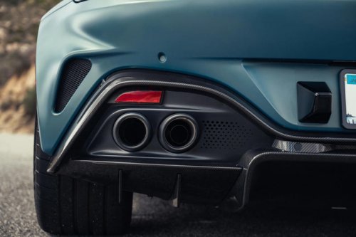 2026 Aston Martin Vantage Roadster Has Wide Fenders and an Even Wider Grille