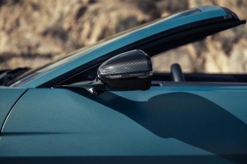 2026 Aston Martin Vantage Roadster Has Wide Fenders and an Even Wider Grille