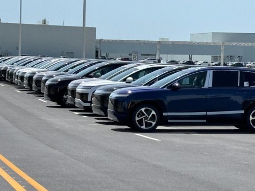 2026 Hyundai Ioniq 9 SUV brings style and tech to electric family haulers