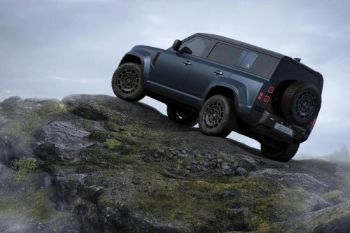 2026 Land Rover Defender upgrade brings more V8 options, new tech, design tweaks