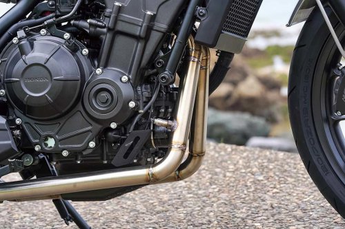 ホンダモトラッド CL500（ホンダ CL500）ビーチという会場の雰囲気に合わせたサーフィンモチーフ【Heritage&amp;Legends】