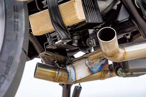 ホンダモトラッド CL500（ホンダ CL500）ビーチという会場の雰囲気に合わせたサーフィンモチーフ【Heritage&amp;Legends】