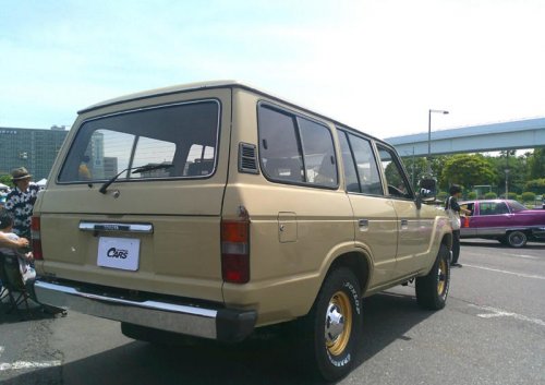 前期型グリル+丸目ライトにカスタム トヨタ・ランドクルーザー60（FJ62G）【みんなのクルマ】