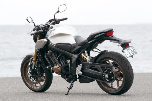 大型初心者にもおすすめの4気筒ネイキッドスポーツバイク・ホンダ『CB650R』は2019年モデルでもバランスが良く扱い易い！【チョイフル！中古バイク選びの参考書／HONDA CB650R（2019～2020）】