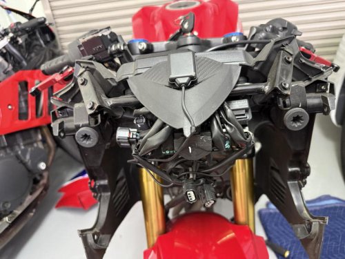 CBR250RRとお別れ｜手放す前に外していた保安部品を装着していきます【葉月美優のバイクライフレポート】