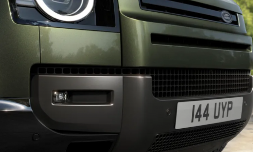 この風格、まさに「現代の戦車」…新型ディフェンダーが放つ圧倒的存在感と最先端技術の融合