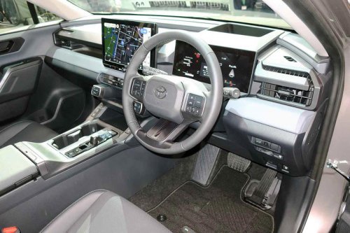 トヨタ 新型「RAV4」を世界初公開。多様なニーズに対応して3つのスタイルを設定