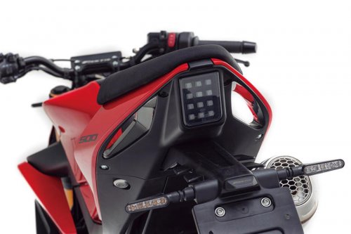 ファンティック「ステルス125」｜FANTIC初となるストリートスポーツモデルが日本でも発売