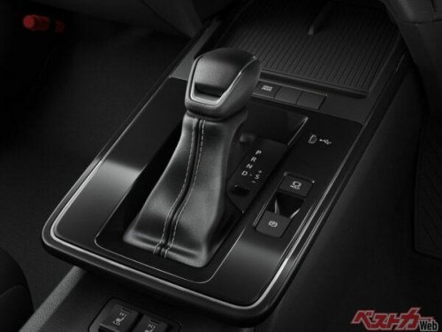 カローラクロスGRスポーツとRAV4 GRスポーツの見分けつく? だったら安いカローラクロスGRスポーツのほうがいい？