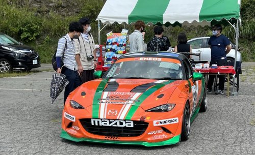 ロードスターを自分仕様に！ カスタムとファンミーティングの楽しみ方