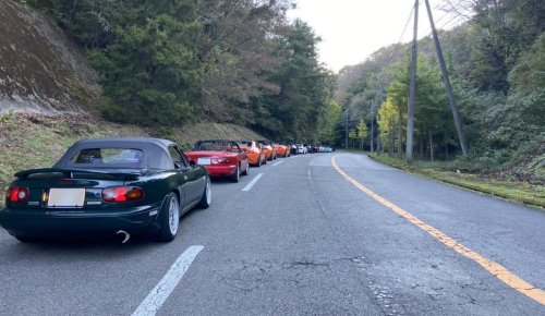 ロードスターを自分仕様に！ カスタムとファンミーティングの楽しみ方