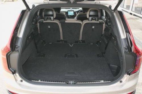 ボルボ／XC90 ウルトラT8 AWD プラグインハイブリッド｜世界初の安全技術も搭載されたプラグインハイブリッドSUV【石川真禧照の名車を利く】