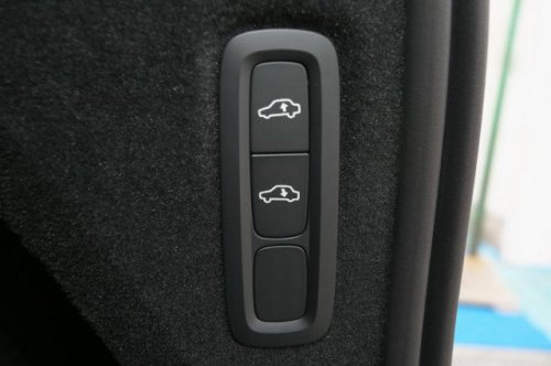 ボルボ／XC90 ウルトラT8 AWD プラグインハイブリッド｜世界初の安全技術も搭載されたプラグインハイブリッドSUV【石川真禧照の名車を利く】