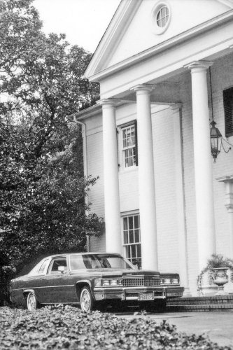 View Photos of the 1978 Cadillac Coupe de Ville