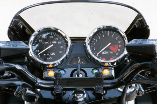 カワサキ「ZRX1100」の系譜｜ZRX1200ダエグまで続いた現在でも人気の水冷ビッグネイキッド