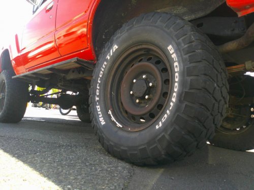 サーフィン、キャンプを楽しめるリフトアップ仕様 トヨタ・ランドクルーザー【みんなのクルマ】