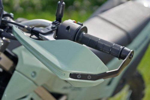 フレンドリーさが魅力！KLX230 SHERPAがくれる安心のライディング体験