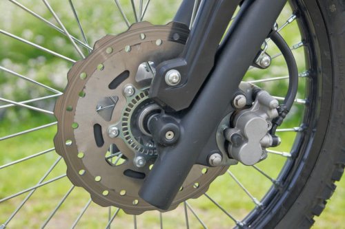 フレンドリーさが魅力！KLX230 SHERPAがくれる安心のライディング体験