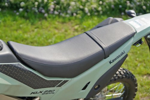 フレンドリーさが魅力！KLX230 SHERPAがくれる安心のライディング体験