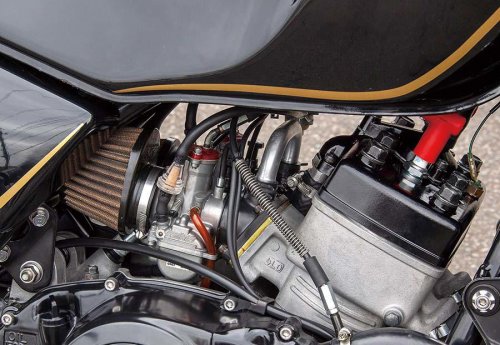 メローズ RZ350（ヤマハ RZ350）今できる手法を盛り込んだレストア&amp;カスタム路線のRZ【Heritage&amp;Legends】