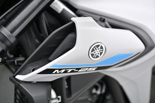 街中をキビキビ走れる扱いやすさにツーリング性能をプラスオン！ヤマハ新型MT-25 Touring