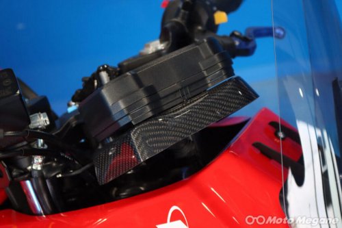 「あの頃」のカタナを令和に再現。現行バイクに魂を吹き込むMFDが匠の技で魅せる