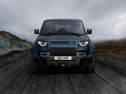 2026 Land Rover Defender Armed with New Tech and Revised Styling