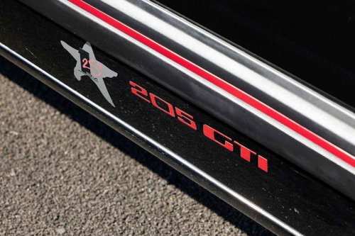 プジョー 205GTiが「史上最高のホットハッチ」である10の理由