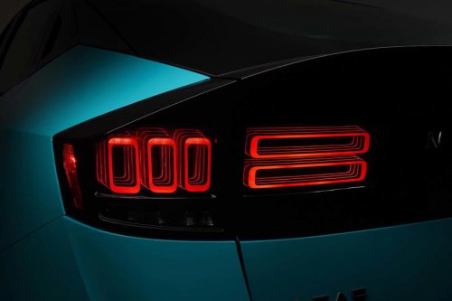 日産が新型EVの3代目「リーフ」を発表 600kmを超える航続距離を実現