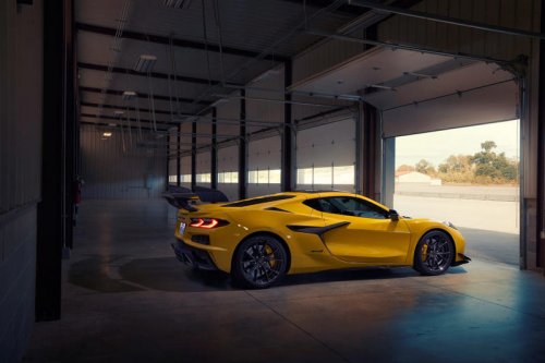 Hardcore Vette: 2025 Chevrolet Corvette ZR1 Tested