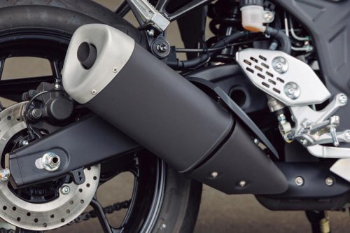 【レビュー】ヤマハ新型「YZF-R25」インプレ｜2025年モデルはデザイン一新！ 精悍さを増したフォルムに進化