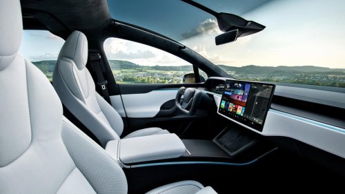 View Photos of the 2026 Tesla Model X