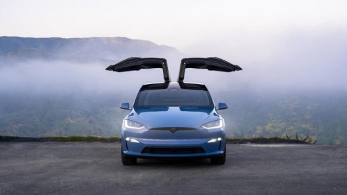 View Photos of the 2026 Tesla Model X