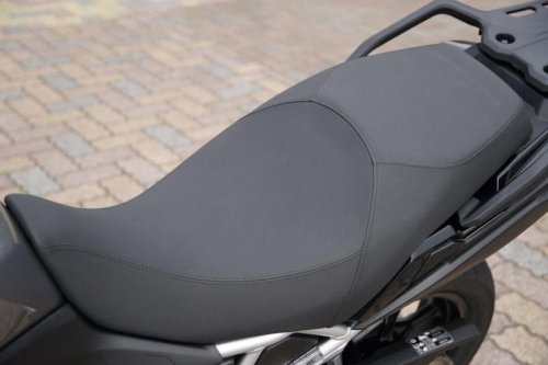 自分に合った1台を探せ！ Vストローム250／650／800【スペック・足つき・取りまわし編】