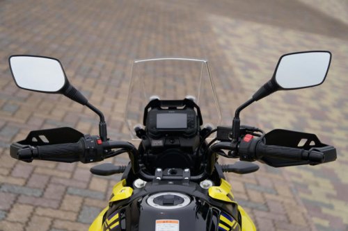 自分に合った1台を探せ！ Vストローム250／650／800【スペック・足つき・取りまわし編】