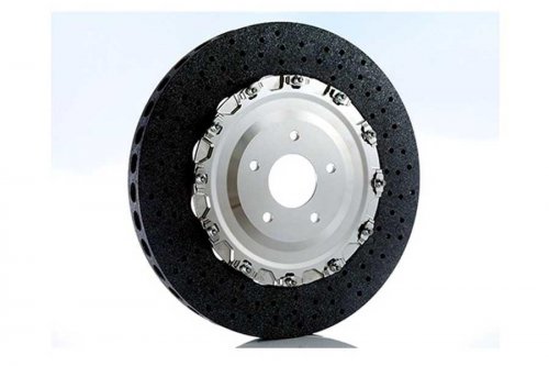 日産GT-R NISMOも認めた性能！ しかし「100万円超え」の壁──カーボンセラミックブレーキは市販車に普及できるのか