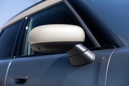 The 2025 Mini Countryman EV Retains Brand's Plucky Charm