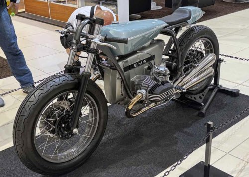 夜のお台場に1500台越えのバイクが大集結！ BMW「NIGHT RIDER MEETING TOKYO 2025」が開催！新型R12 G/Sのお披露目も！