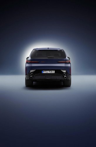 View Interior and Exterior Photos of the 2026 BMW XM Label