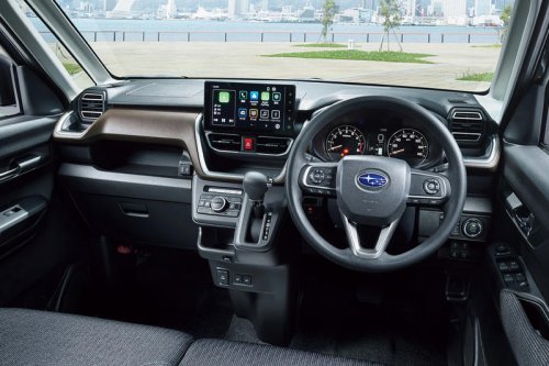 新型「スバル・ステラ」登場 軽ハイトワゴン「ダイハツ・ムーヴ」の姉妹車