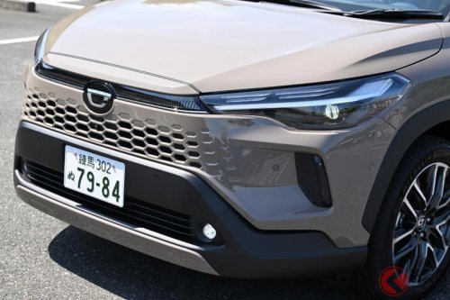 トヨタ新型「カローラクロス」何が変わった？ 内外装以外に「日本初の画期的システム」採用！ カローラのSUVを徹底解説！